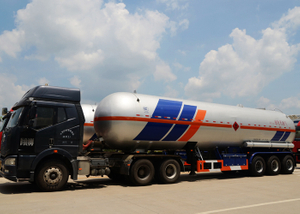 Semi-remorque de réservoir de camion de gaz de pétrole liquéfié 51000L avec 3 essieux pour le GPL